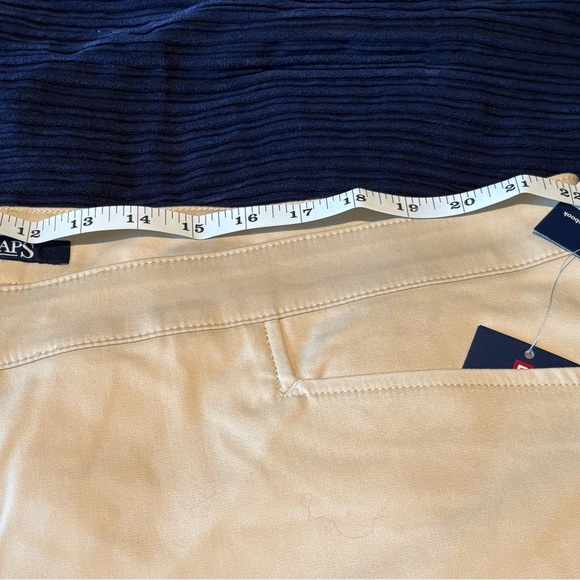 Chaps Women’s 22W Short Beige Pants – Slimming Fit, Classic Style - Picture 8 of 9